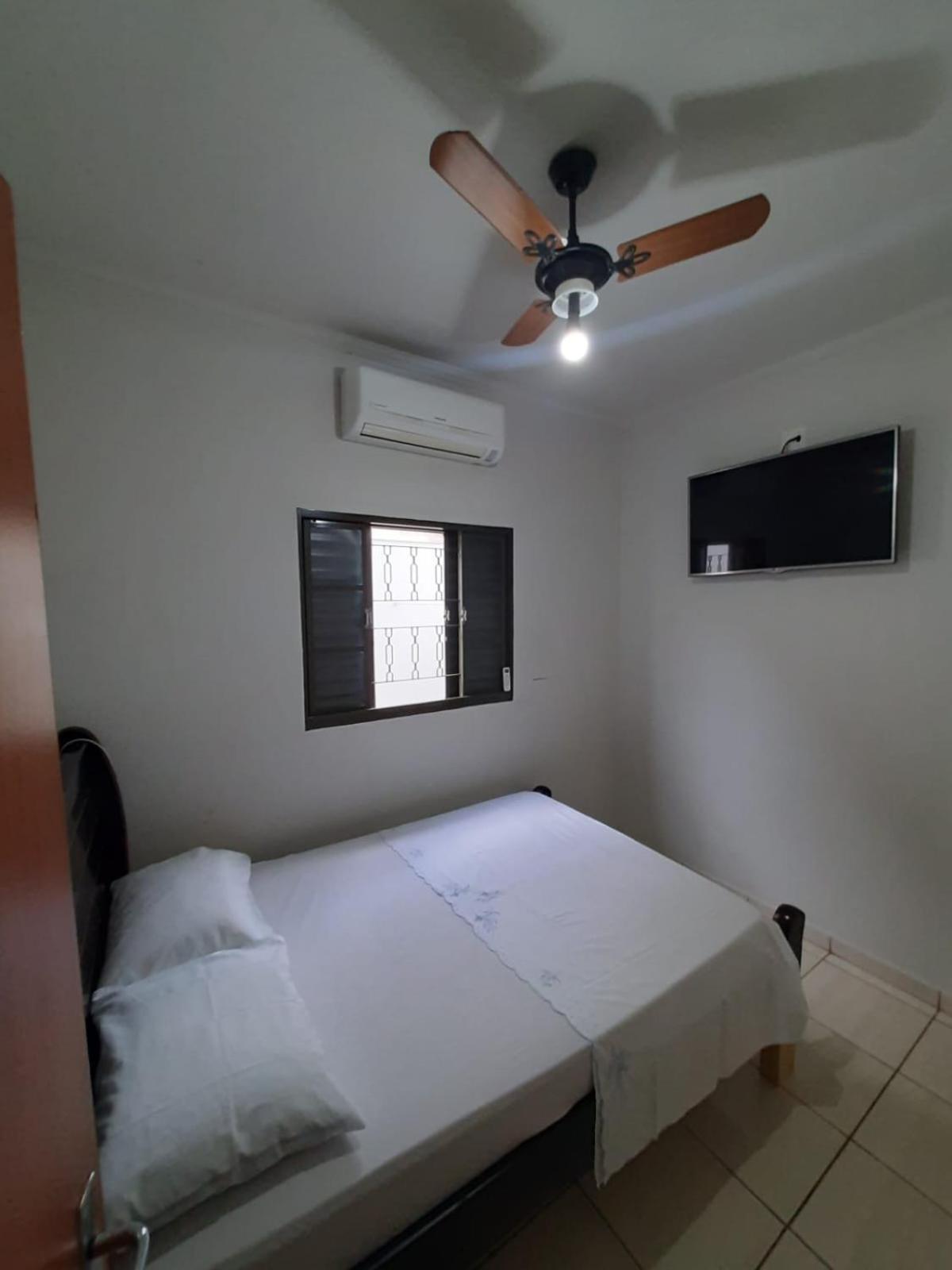 Divina Luz Casa De Temporada Olimpia Villa Ngoại thất bức ảnh